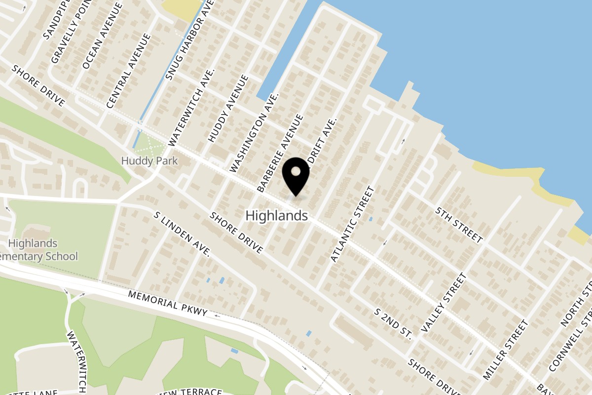 Map showing the location of Chilangos Restaurant on 272 Bay Avenue in Highlands